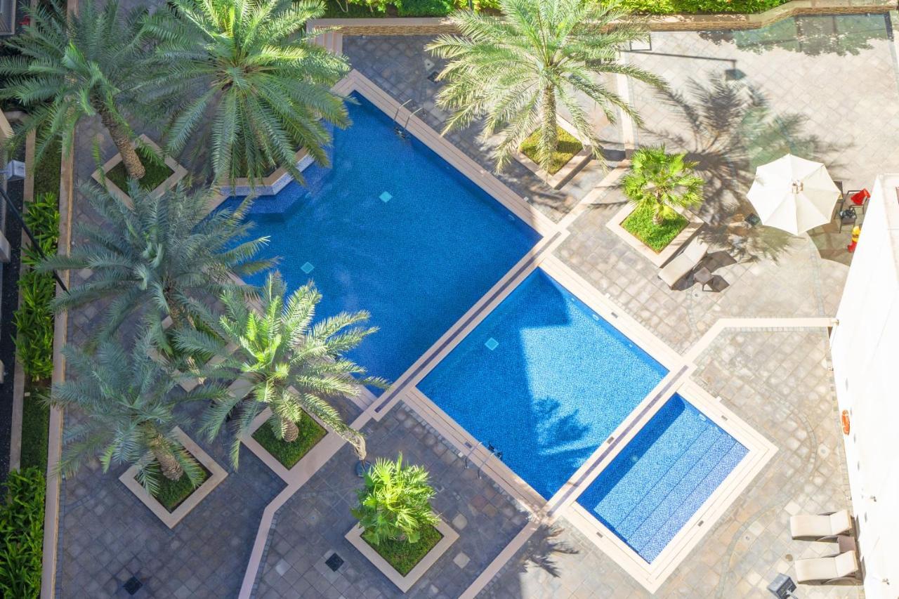 Chic 2Br Apartment, Prime Location Near Dubai Mall - Allsopp&Allsopp Экстерьер фото