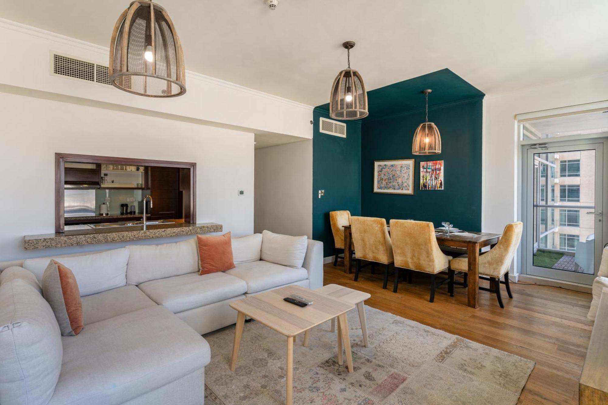 Chic 2Br Apartment, Prime Location Near Dubai Mall - Allsopp&Allsopp Экстерьер фото