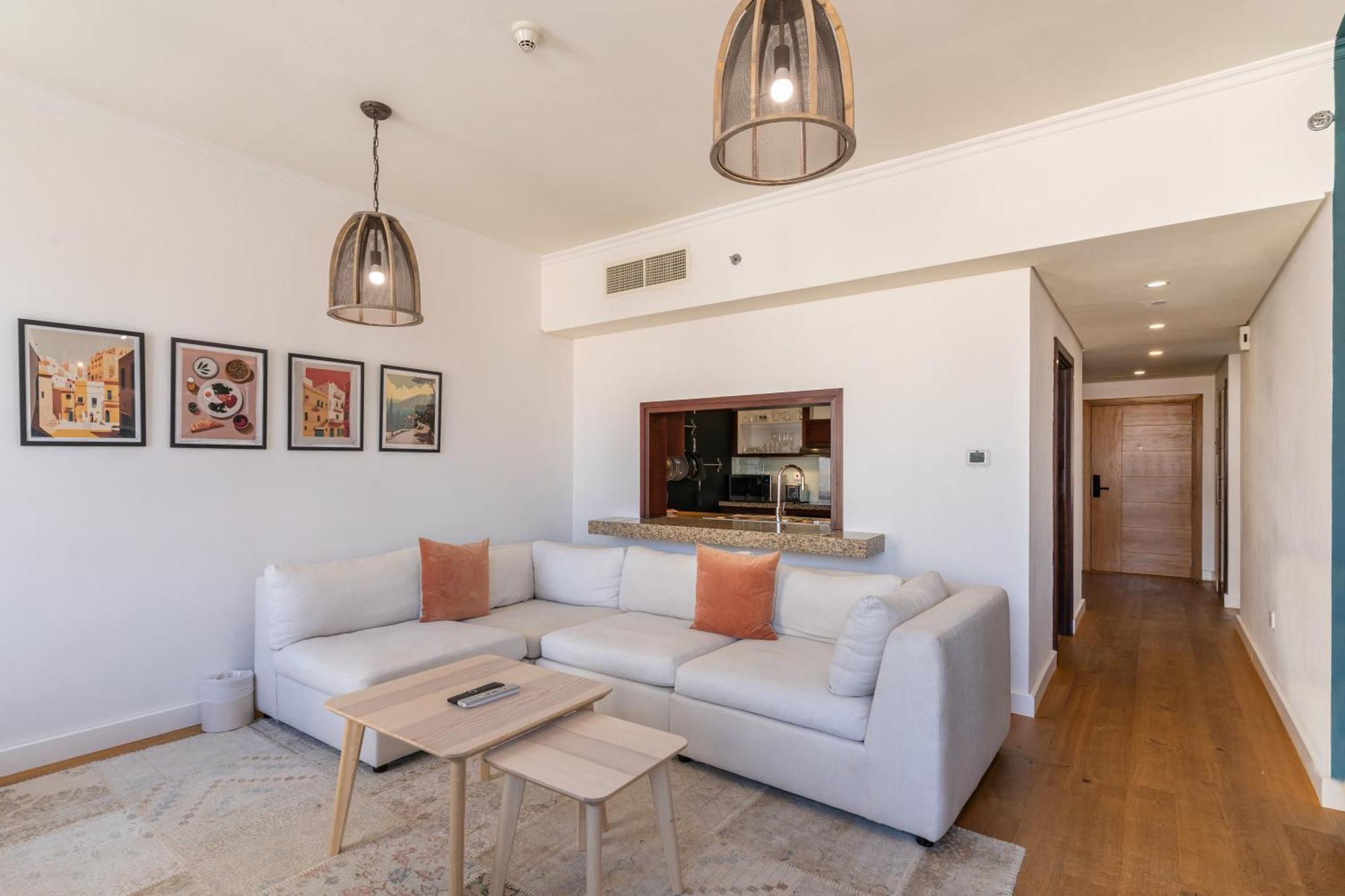 Chic 2Br Apartment, Prime Location Near Dubai Mall - Allsopp&Allsopp Экстерьер фото